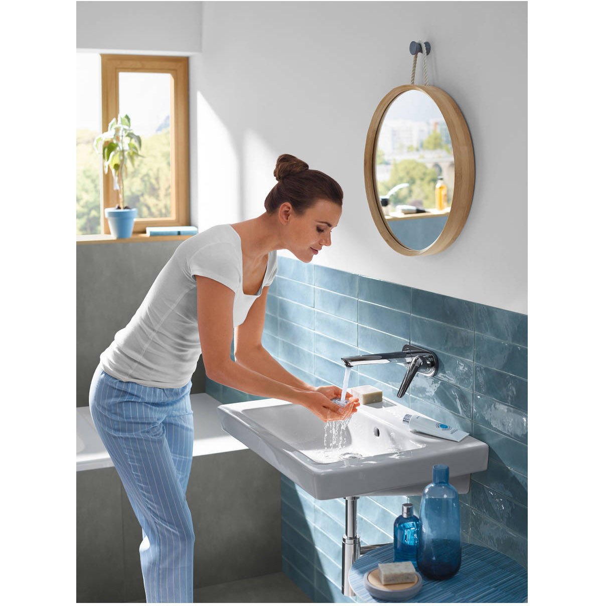 Смеситель для раковины Hansgrohe (Хансгрое) Novus 195 71127000 хром (внешняя часть)