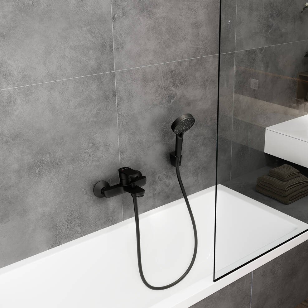 Смеситель для ванн, для душа Hansgrohe (Хансгрое) Vernis Blend черный (71440670)