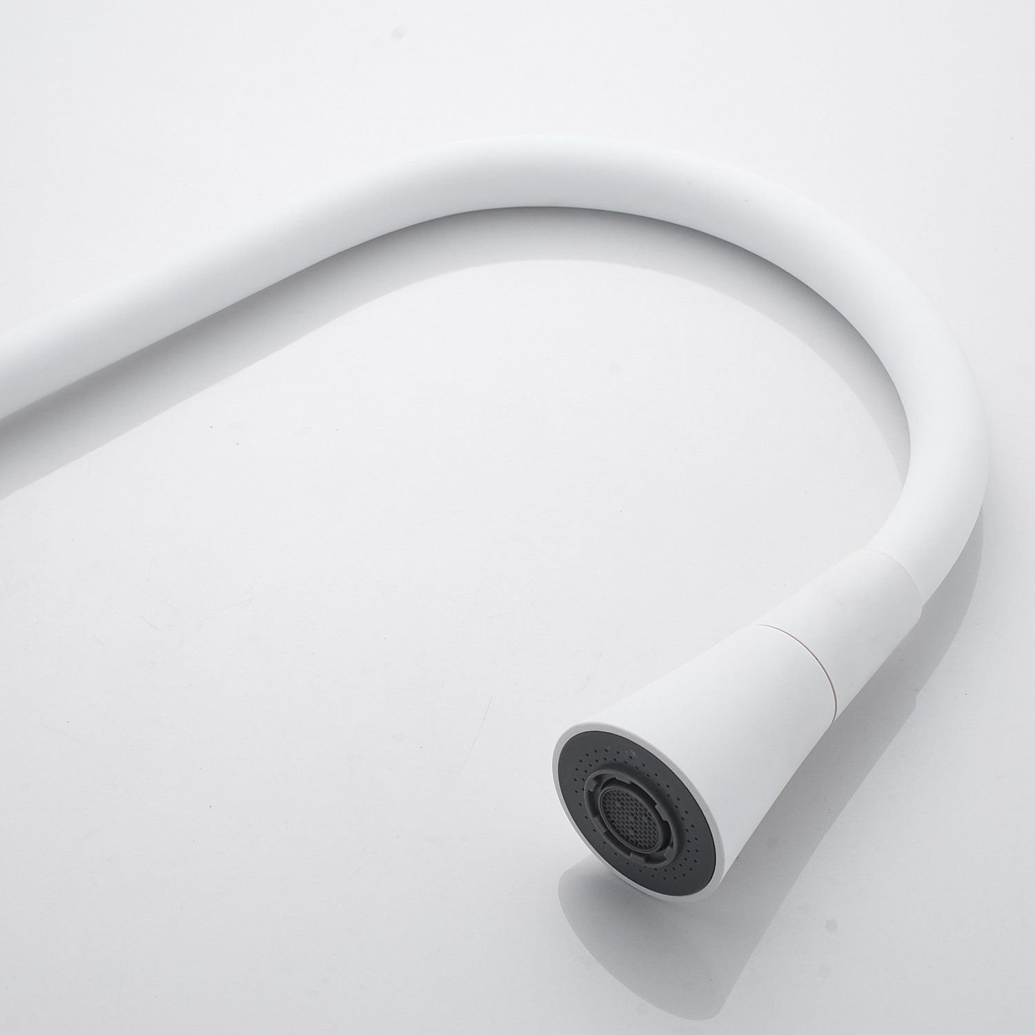 Смеситель для кухни с гибким изливом Shevanik (Шеваник) S543C-1, белый