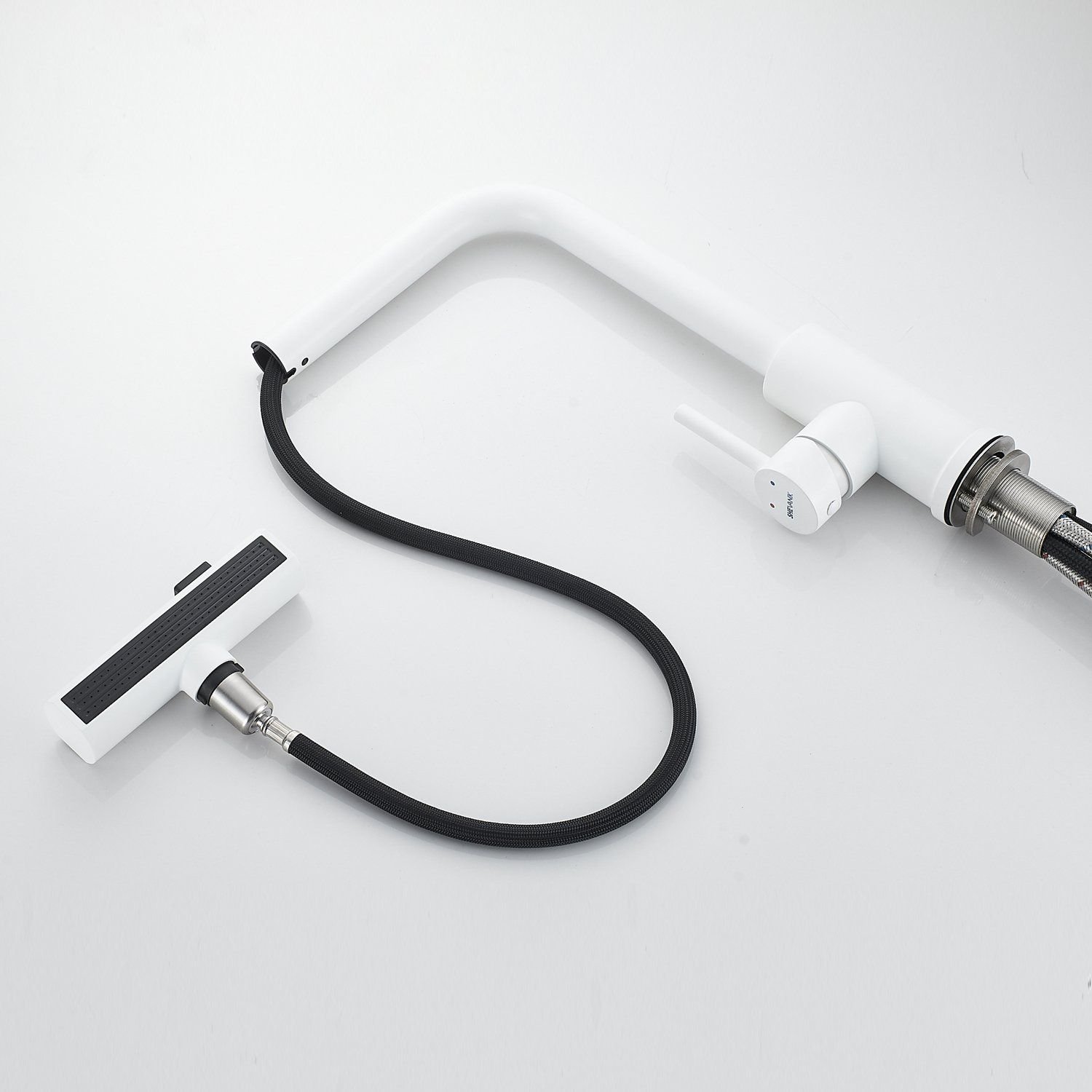 Смеситель для кухни с мультифункциональным изливом Shevanik (Шеваник) S263C, белый