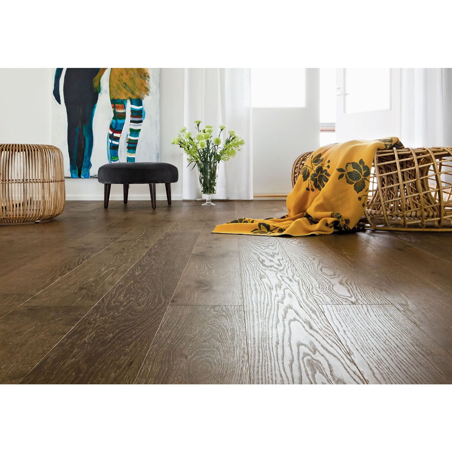 Паркет пол отзывы. Timberwise handwashed collection дуб Polar. Polarwood дуб Монсун. Массивная доска в интерьере. Массивная доска дуб в интерьере.