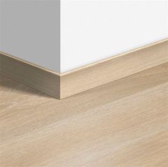 Плинтус ламинированный Quick Step (Квик Степ) QSSKR (QSSK) Дуб английский бежевый (Oak english beige) 58х12х2400 мм (QSSKR3574)