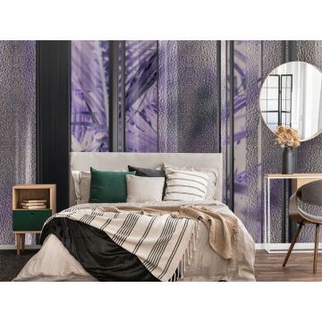 Обои виниловые на флизелине Design Studio 3D (Дизайн Студио 3Д) За стеклом Крупные фиолетовые тропические листья за стеклом Песок (TG-003)