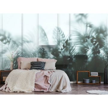 Обои виниловые на флизелине Design Studio 3D (Дизайн Студио 3Д) За стеклом Тропические листья в дымке за стеклянными панелями Канвас (TG-006)