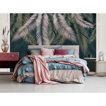Обои виниловые на флизелине Design Studio 3D (Дизайн Студио 3Д) Тропикалия Ниспадающие тропические листья на изумруде Бесшовная Фреска Classic (FLV-003)