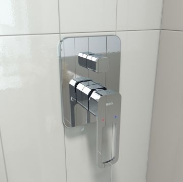 Смеситель Iddis (Иддис) встраиваемый с двумя выходами Slide глянцевый хром SLISB00i67