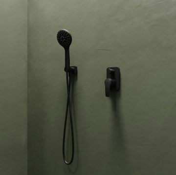 Душевая система Iddis (Иддис) Ray скрытого монтажа с тропическим душем и ручным душем черный матовый RAYBL02i67