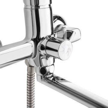 Смеситель Milardo (Милардо) для ванны с длинным изливом с керамическим дивертором Nelson глянцевый хром NELSBLCM10