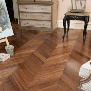 Массивная доска Ablux (Аблюкс) Орех американский Французская елка 600х127х19,05 мм без покрытия