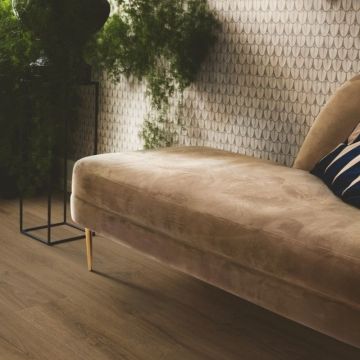 Виниловый пол Pergo (Перго) Glomma pad pro 6/33 Дуб Характерный Темный (Oak Characteristic Dark) , V4431-40307 с встроенной подложкой