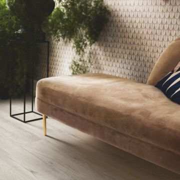 Виниловый пол Pergo (Перго) Glomma pad pro 6/33 Дуб Эйфель Серый (Oak Eiffel Gray) , V4431-40179 с встроенной подложкой