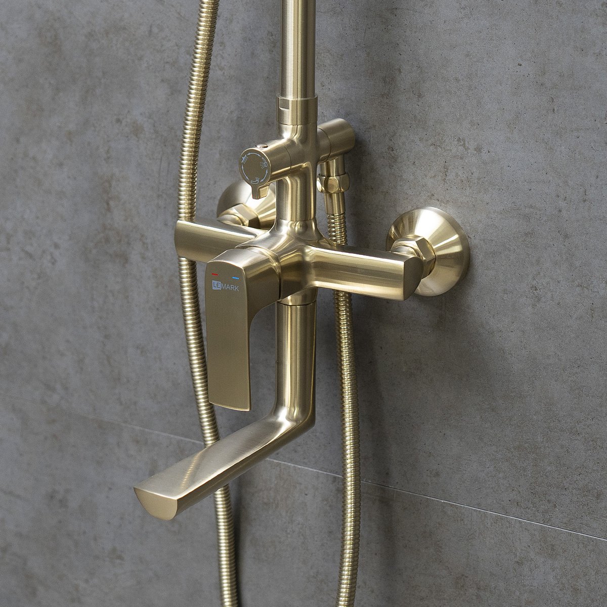 Душевая система Lemark (Лемарк) Ursus с регулируемой высотой штанги и верхней душевой лейкой ″Тропический дождь″ (LM7262BG) золото