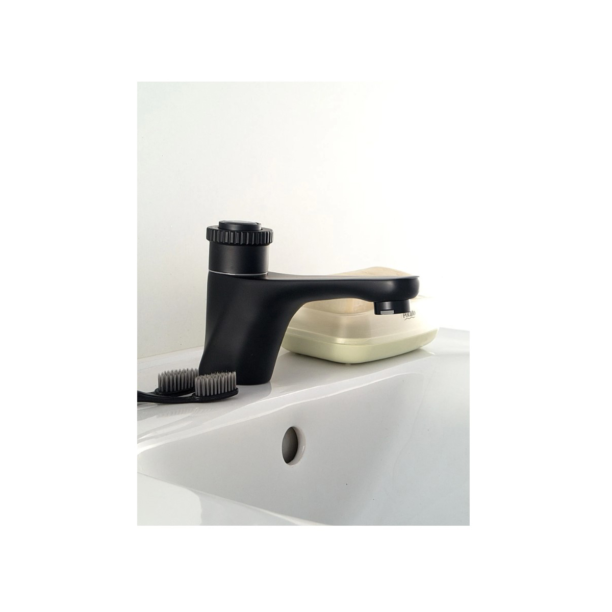 Смеситель для раковины Potato (Потато) P10388BL, черный