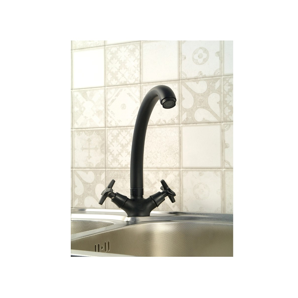 Смеситель для кухни Potato (Потато) P59351-6, черный матовый