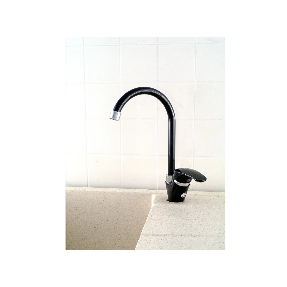 Смеситель для кухни Эверест (Everest) B57-0336 черный,хром