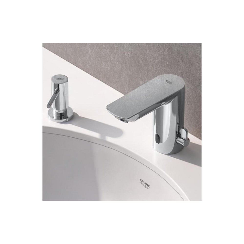 Смеситель для раковины Grohe (Гроэ) GROHE BauCosmopolitan E инфракрасный, хром 36453000