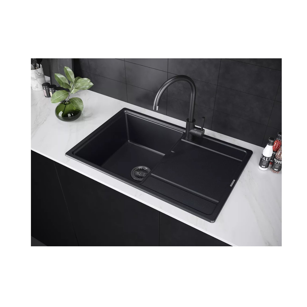 Смеситель для кухни Paulmark (Паульмарк) Holstein, черный, Ho212063-BLM