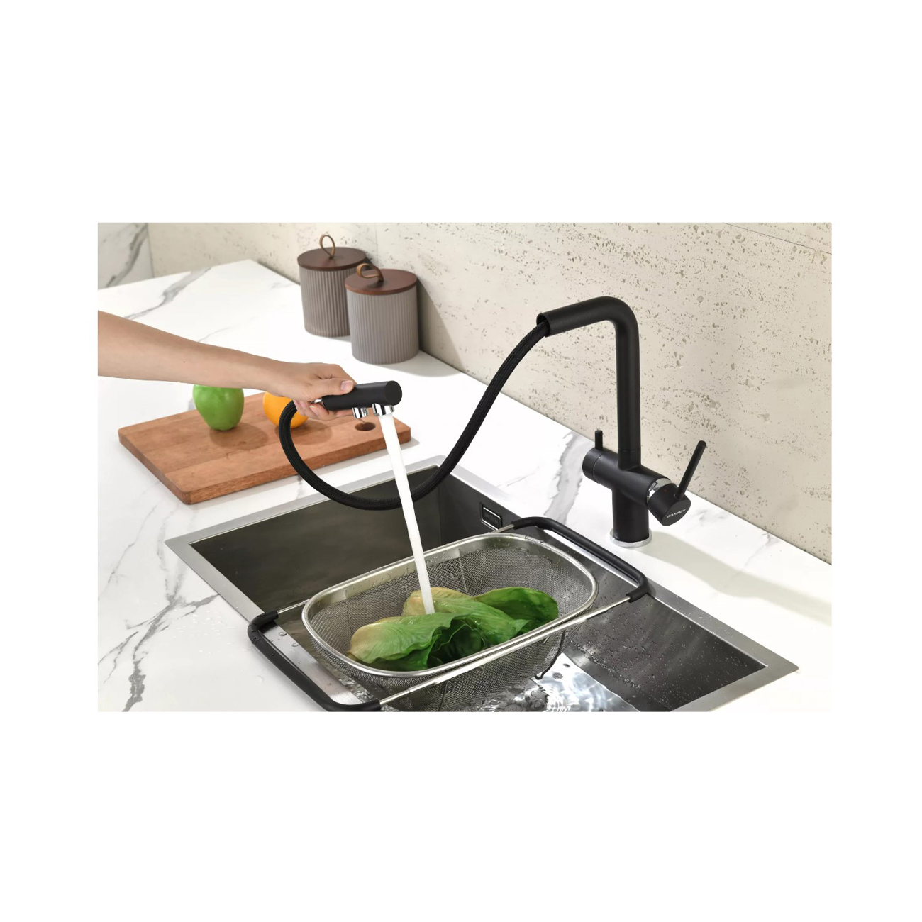 Смеситель для кухни Paulmark (Паульмарк) Serpentine, черный, Se213222-BLM