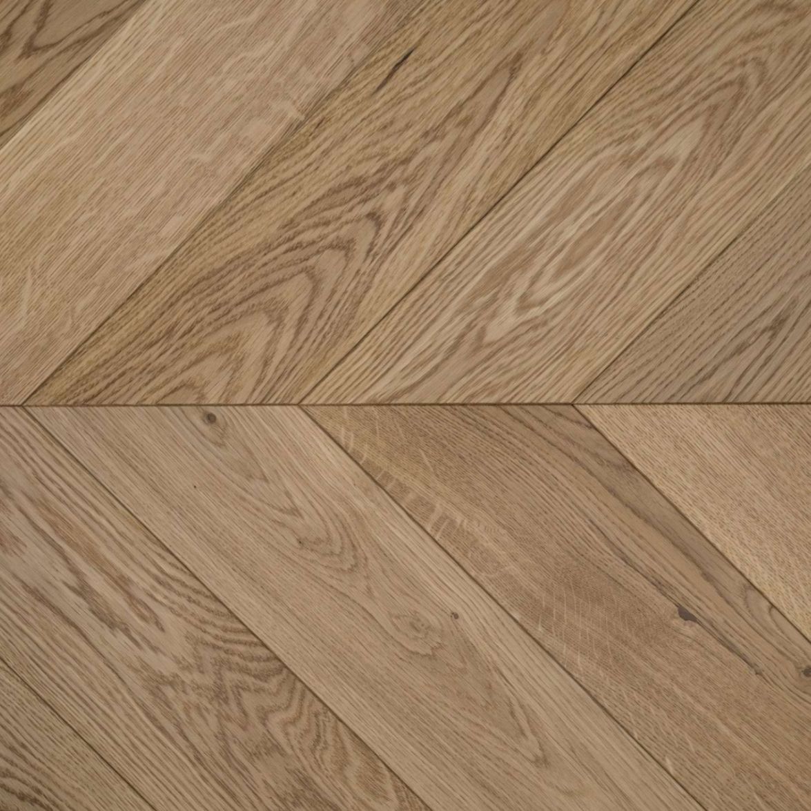 Инженерный двухслойный паркет Damy Floor (Дэми Флор) Luxury Французская елка Евростандарт Натуральный 620х120х15 мм