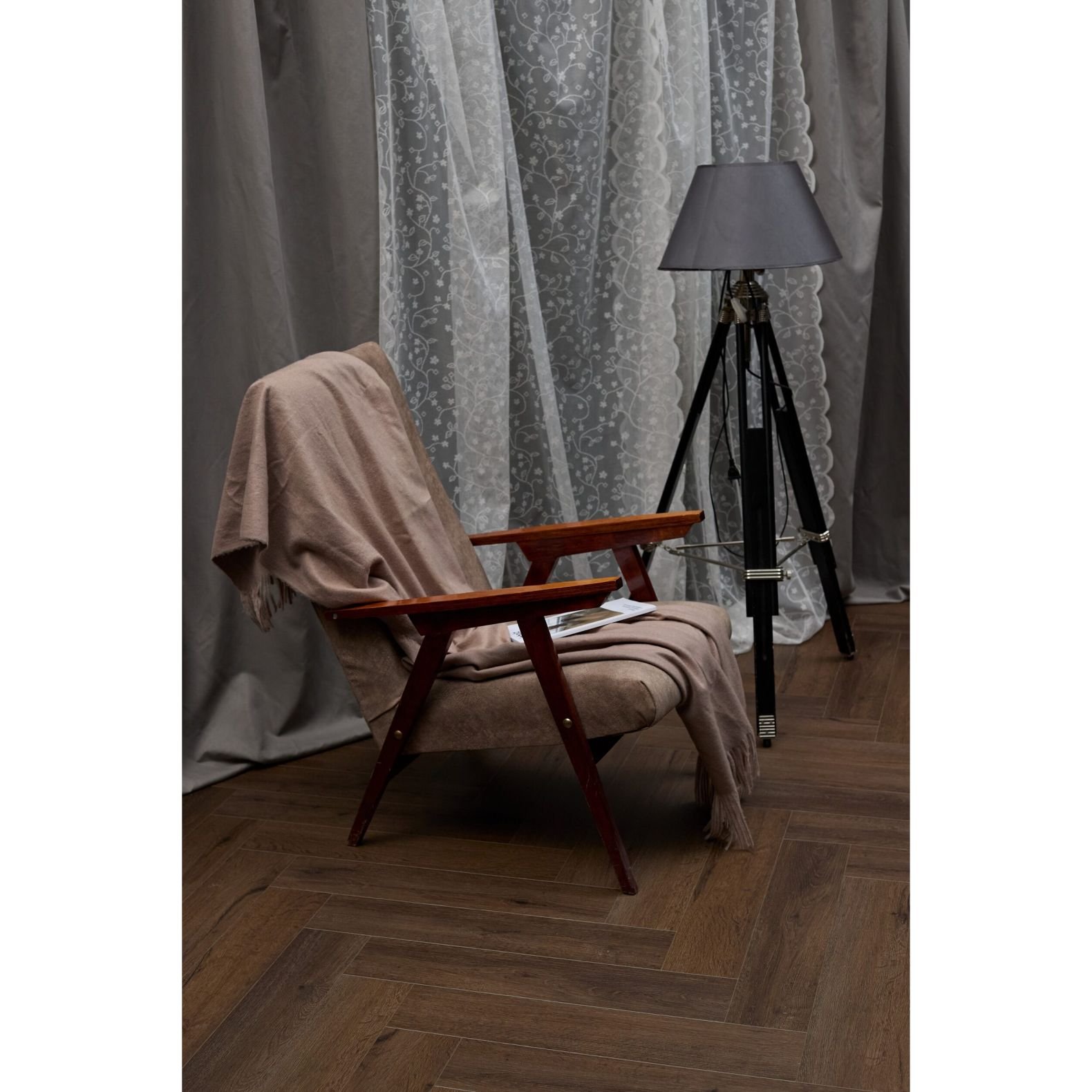 Виниловый SPC ламинат Steinholz (Штайнхольц) Herringbone 4,5/43 Либе (Libe) , STH052Н