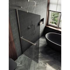 Душевая перегородка Maybahglass (Майбахгласс) в широком профиле 1950х690 мм, Стекло 8 мм Графит матовый +Полотенцедержатель MGD-724-5ш