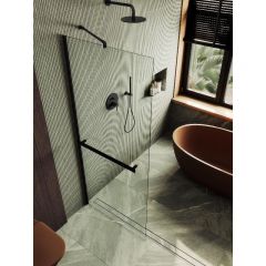 Душевая перегородка Maybahglass (Майбахгласс) в широком профиле 1950х790 мм, Стекло 8 мм Бесцветное +Полотенцедержатель MGD-726-6ш