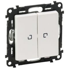 Переключатель Легранд (Legrand) 2-клавиши СП Valena Life 10 А IP20 250 В 10AX с подсветкой, белый, механизм скрытой установки