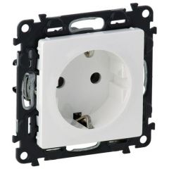 Розетка Легранд (Legrand) 1-м Valena LIFE 16 А IP20 250 В 2P+E винтовые клеммы, механизм белый, скрытая установка