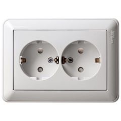Розетка Систем Электрик (Schneider Electric) 2-м СП W59 16 А IP20 с заземлением и шторками белая RS16-255-18