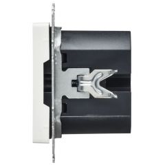 Розетка ИЕК (IEK) СП BRITE РЮ11-2-БрАБ USB A+C 45 Вт высокоскоростная зарядка белая
