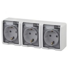 Розетка штепсельная Эра (Era) 3-м Эксперт 11-2405-01 16 А IP54 250 В 3х2P+E белая, открытой установки