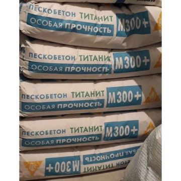 Пескобетон Каменный цветок Титанит М-300+ 40 кг