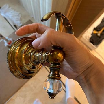 Крючок подвесной Devon and Devon (Девон И Девон) Gemstone, античная латунь, GEM722-OTS