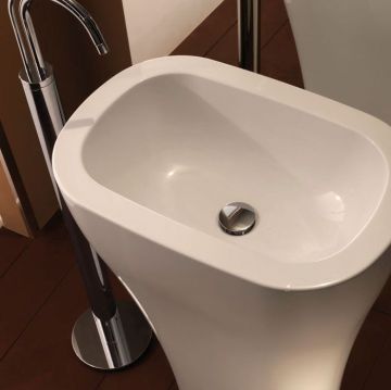 Раковина напольная Kerasan Aquatech 60 см, без отверстий, с креплением и сифоном, цвет: белый 374201