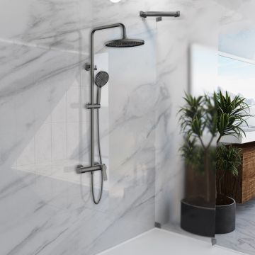 Душевая стойка Vincea (Винчея) Arco VSFS-4AR1GM с изливом, вороненая сталь