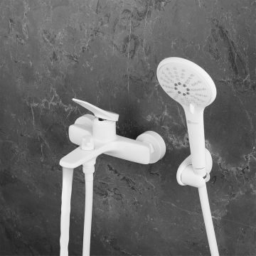 Смеситель Lemark (Лемарк) Bronx для ванны с монолитным изливом (LM3714MW) белый