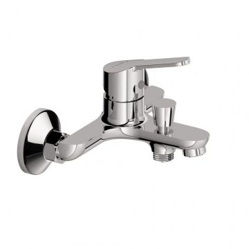 Смеситель Dorff (Дорфф) для ванны и душа с душевым набором Norma D1010008 хром