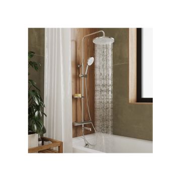 Смеситель термостатический для ванны Milardo (Милардо) Ideal Spa со стойкой и тропической лейкой, глянцевый хром, ILSSBTHM06