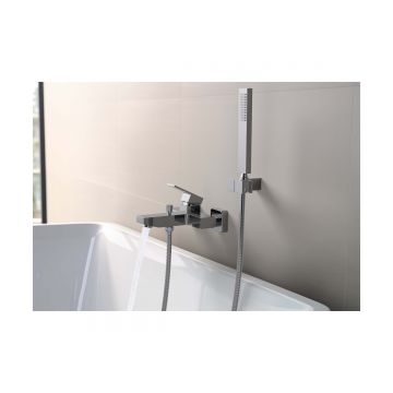 Смеситель Aquatek (Акватек) для ванны с душевым набором хром AQ1649CR