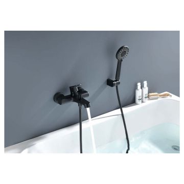 Смеситель Aquatek (Акватек) Оберон для ванны с душевым набором, матовый черный AQ1249MB