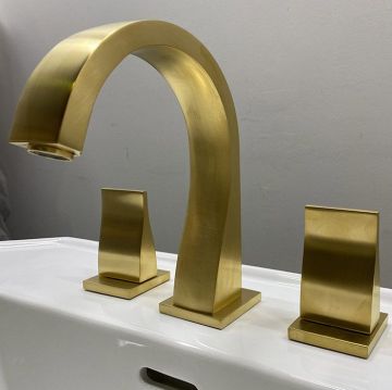 Смеситель THG (ТХГ) Pure для раковины, 3 отверстия, с донным клапаном, цвет: Маtt gоl G04-F07-151