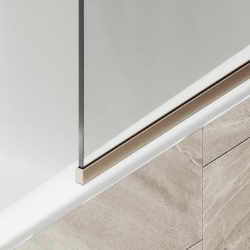 Шторка для ванны в узком профиле Maybahglass (Майбахгласс) 1400х600 мм, стекло Бесцветное , профиль Бронза MGV-59-2у