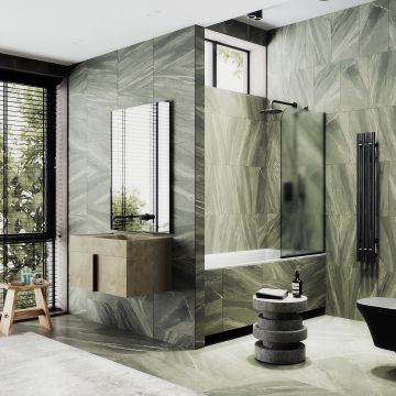 Шторка для ванны в узком профиле Maybahglass (Майбахгласс) 1400х540 мм, стекло Сатин , профиль Черный MGV-137-6у