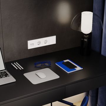 Рамка пластиковая Voltum (Вольтум) S70 на 4 поста, (белый матовый) VLS100402