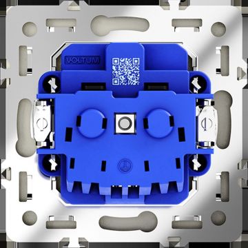 Розетка встраиваемая Voltum (Вольтум) S70 с заземлением 16А, (сталь) VLS040105
