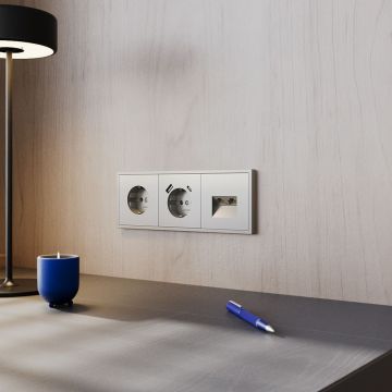 Розетка встраиваемая Voltum (Вольтум) S70 с заземлением 16А, (шелк) VLS040104