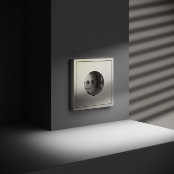 Розетка встраиваемая Voltum (Вольтум) S70 с заземлением и защитными шторками, 16А, (шелк) VLS040204