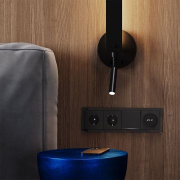 Розетка встраиваемая Voltum (Вольтум) S70 с заземлением и защитными шторками, 16А, с USB, A+A, (черный матовый VLS040408