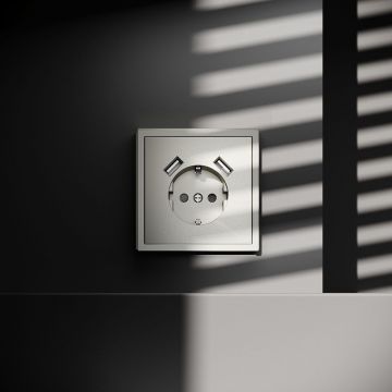 Розетка встраиваемая Voltum (Вольтум) S70 с заземлением и защитными шторками, 16А, с USB, A+A, (шелк) VLS040404