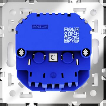 Розетка встраиваемая Voltum (Вольтум) S70 с заземлением и защитными шторками, 16А, с USB, A+С, (белый матовый) VLS040502